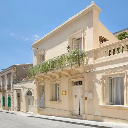 A Marchisa -noto- * Noto